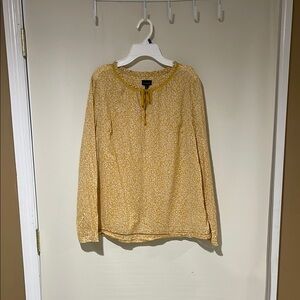 NWOT Talbots Women’s Long Sleeve Crew V Neck Yellow Floral Blouse Size Large